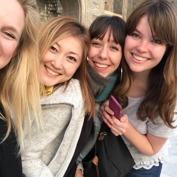 Meet your Posher, Sophie - Picture 3 of 6